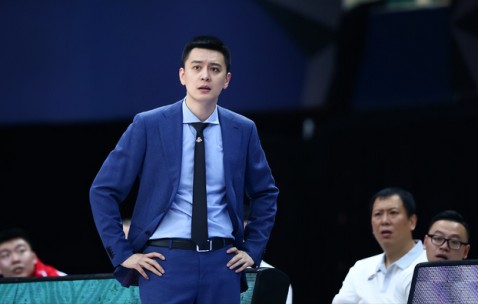 杨鸣成香饽饽！多家俱乐部虎视眈眈，北控男篮赶紧抢人